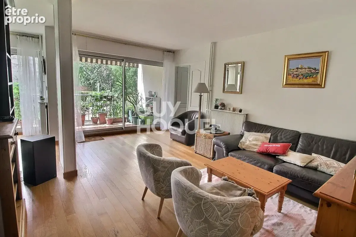 Appartement à CHAVILLE