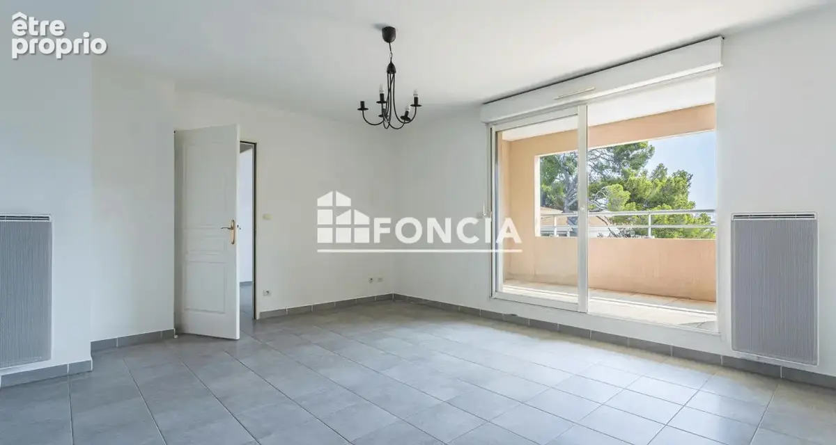  à vendre – t3 en étage élevé – grand garage en sus- porte marine – la seyne-sur-mer - photo 2