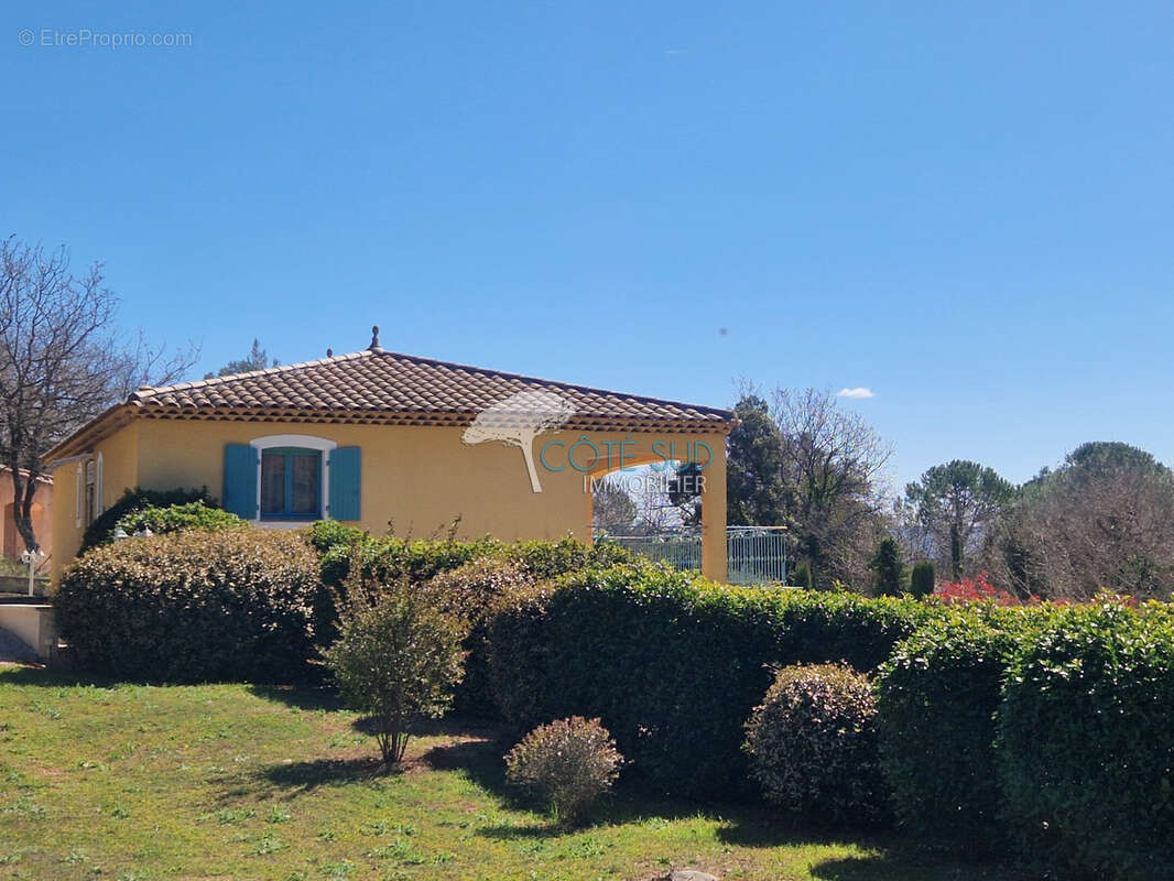 Maison à BESSE-SUR-ISSOLE