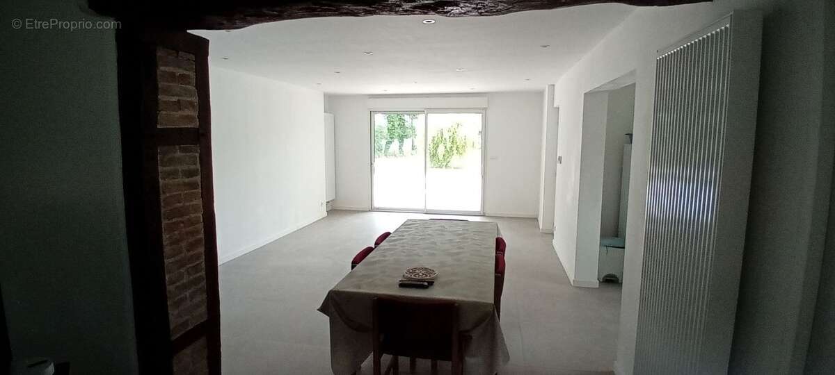 Maison à CHALAMONT
