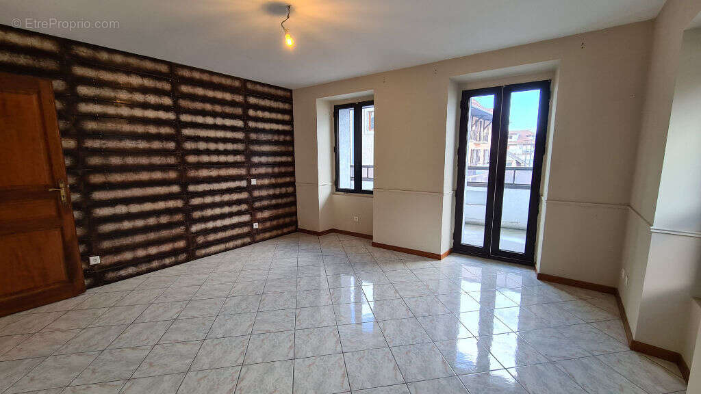 Maison à SAINT-PIERRE-EN-FAUCIGNY