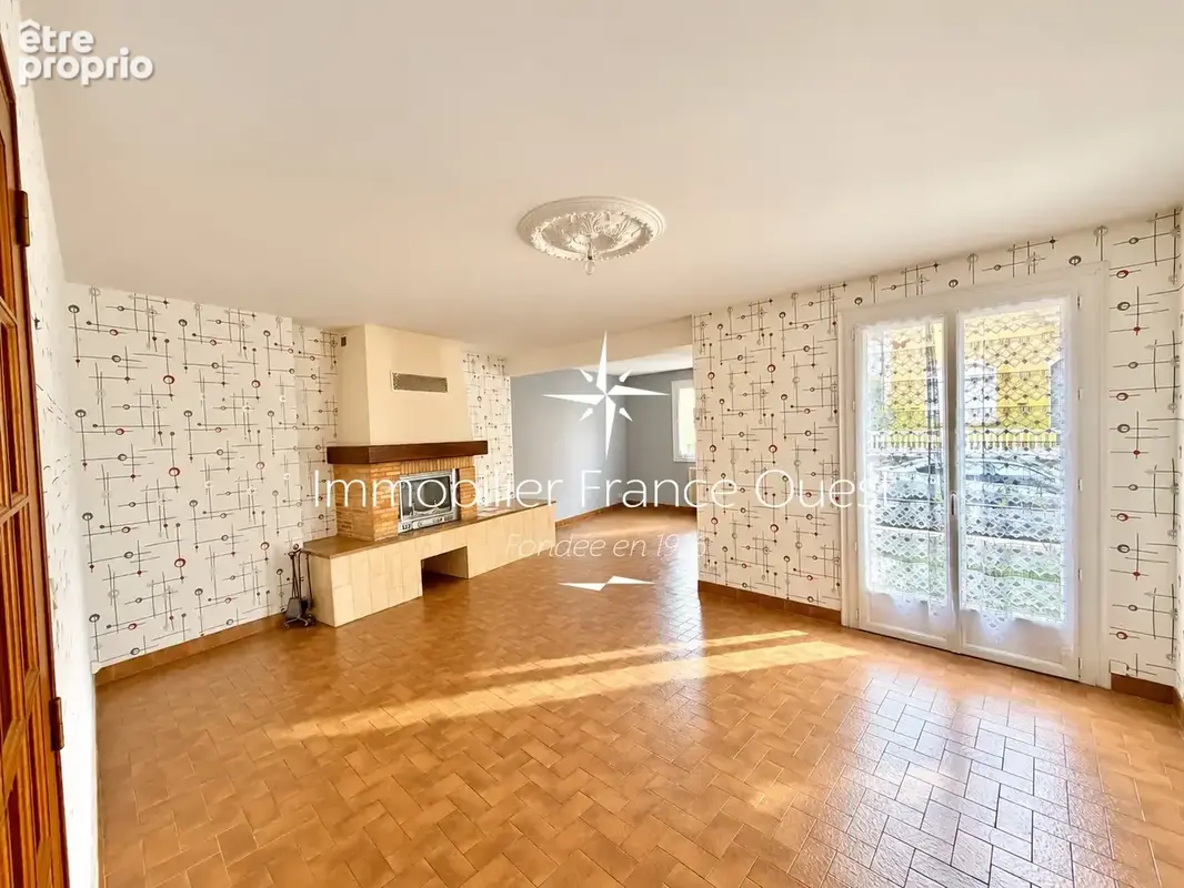 Maison familiale avec vie de plain-pied et jardin clos - photo 3