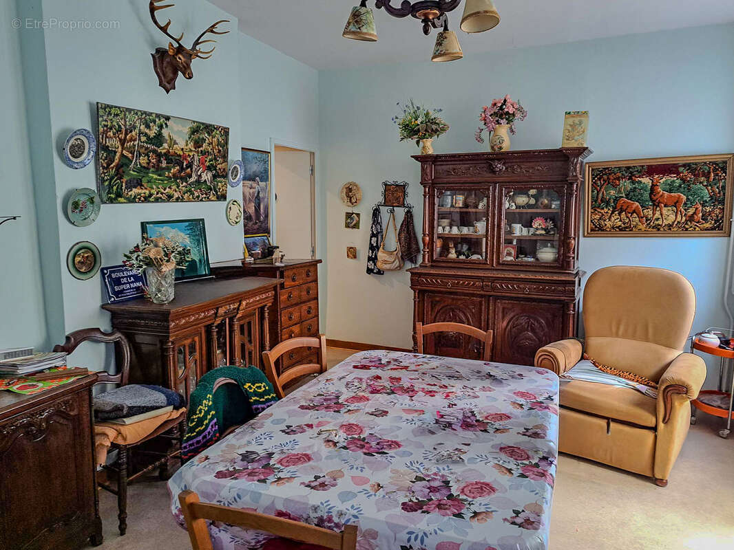 Maison à SAINT-CALAIS