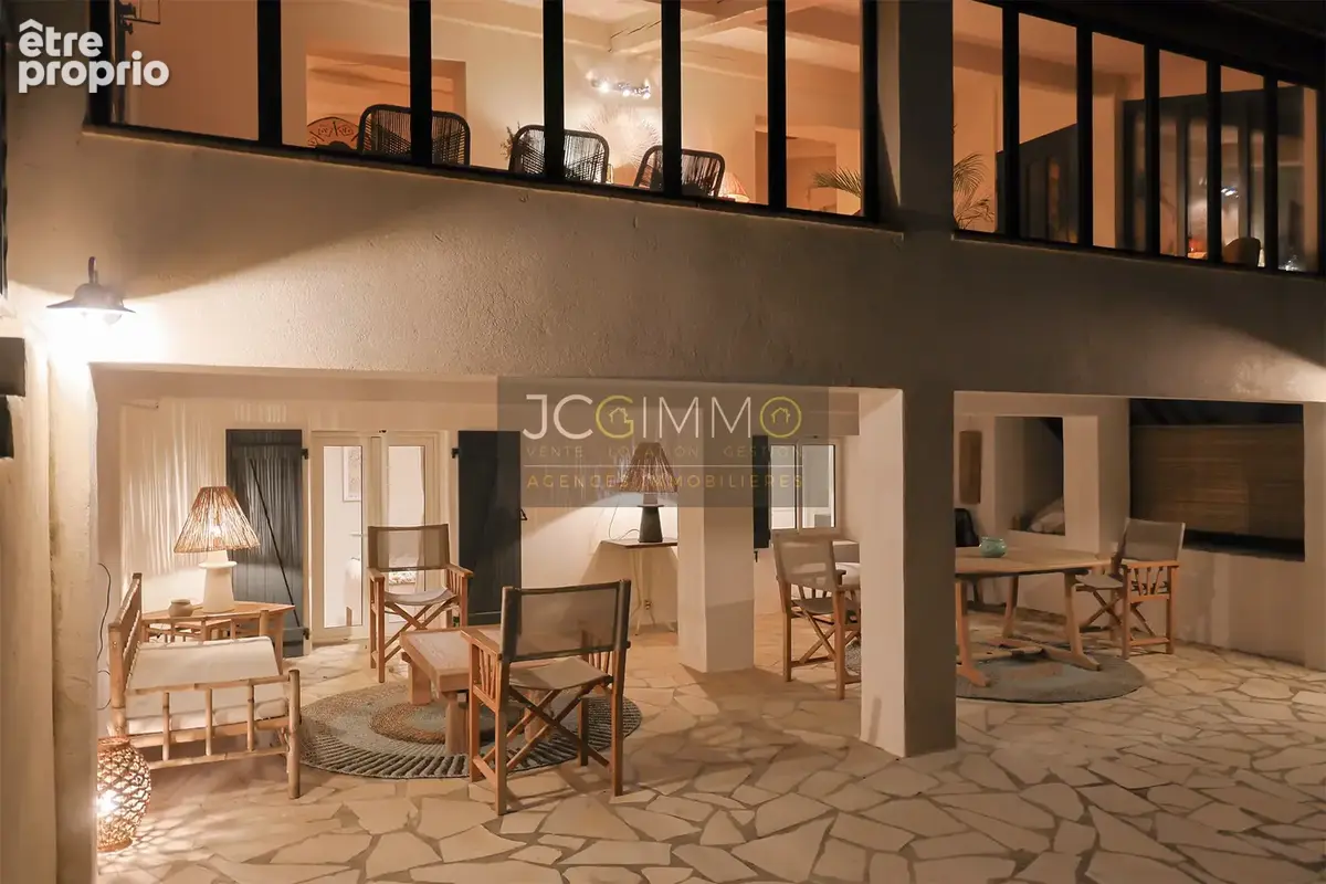 Carqueirane - villa t6 183 m2 vue mer dominante et panoramique avec studio - photo 26