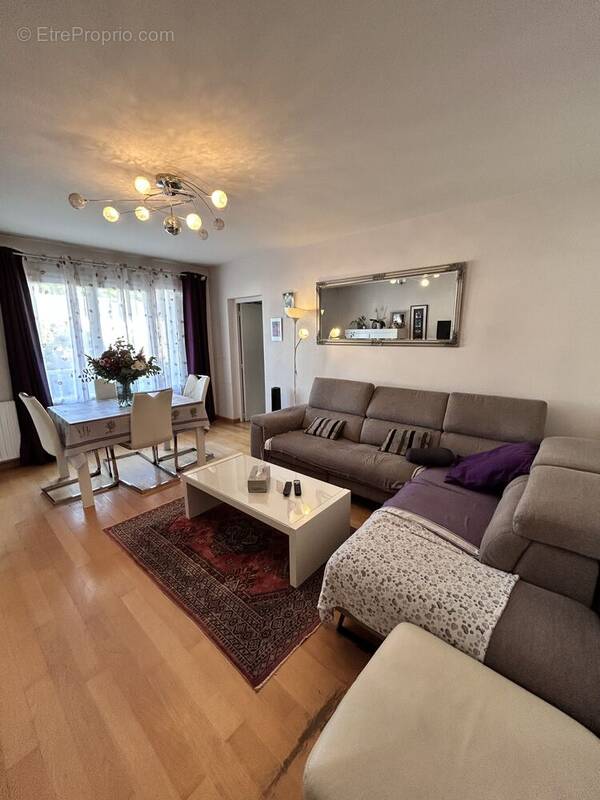 Photo 1 - Appartement à MAGNY-LES-HAMEAUX