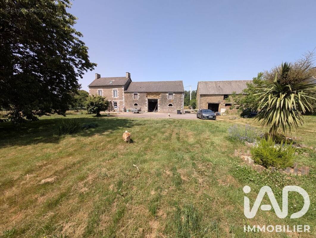 Photo 1 - Maison à LA SELLE-EN-COGLES