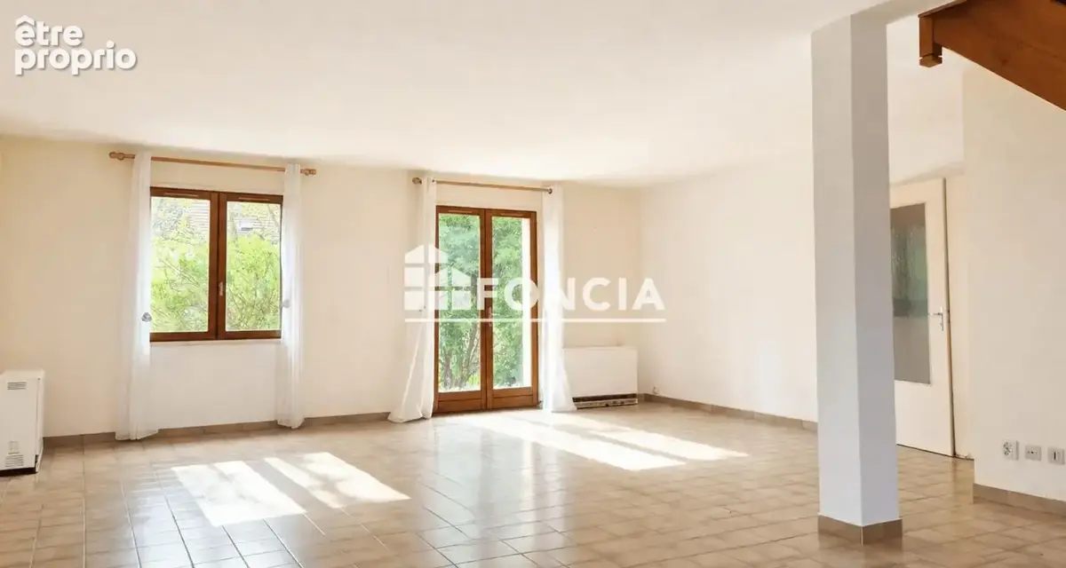 CHEZY-SUR-MARNE - A vendre : Pavillon T6 de 129 m2 - 3 chambres, Garage et Jardin - photo 2