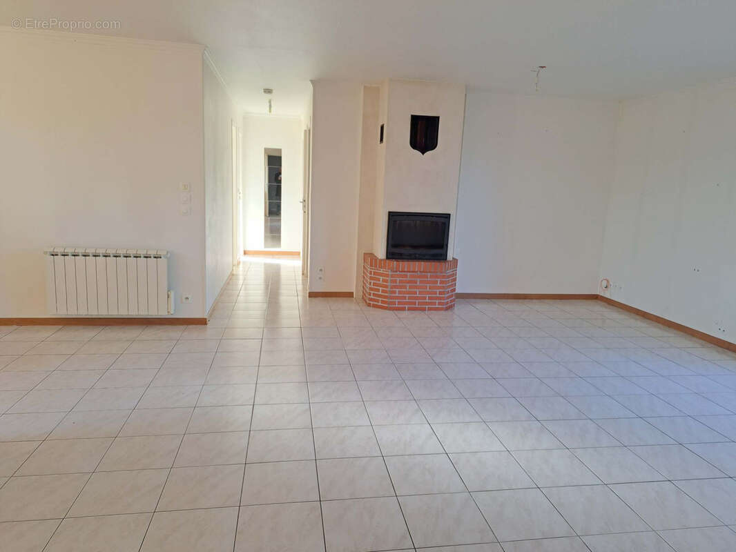 Maison à BESSE-SUR-BRAYE