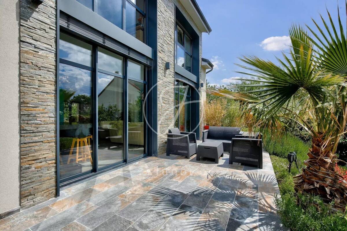 Maison à CROISSY-SUR-SEINE