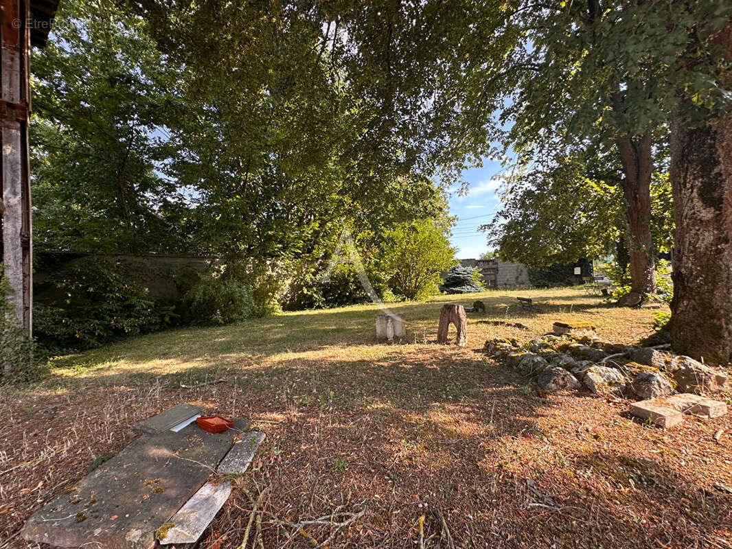 Opportunité rare ? ensemble immobilier unique avec plus de 700 m² de bâtis - photo 5