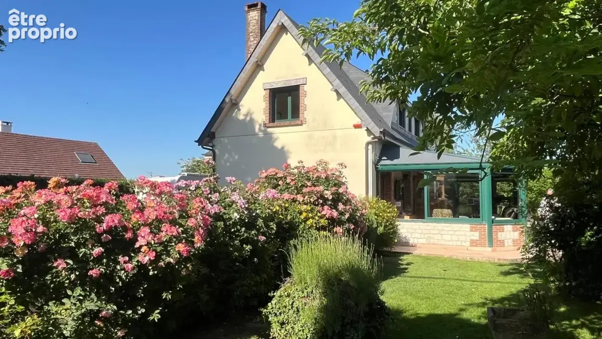 Photo Maison à Bourgtheroulde-Infreville au prix de 384 900€