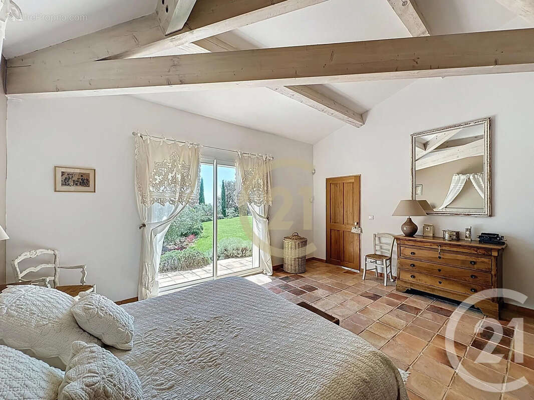 Maison à ROCHEFORT-DU-GARD