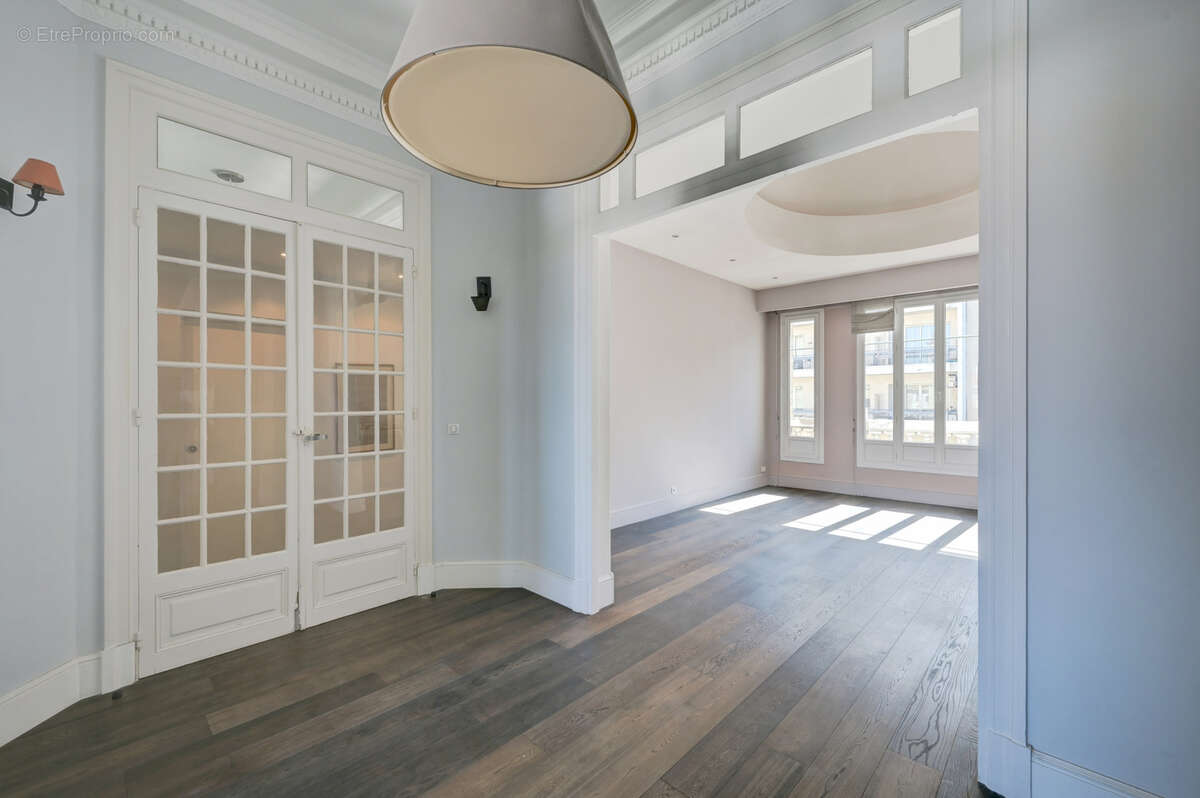 Appartement à MARSEILLE-8E