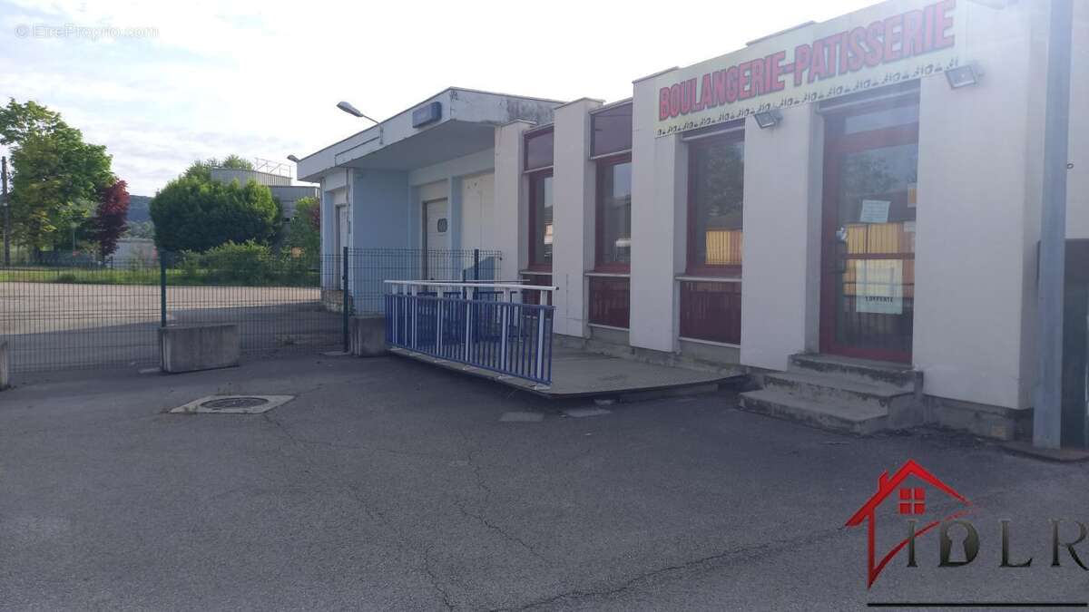 Commerce à LONS-LE-SAUNIER