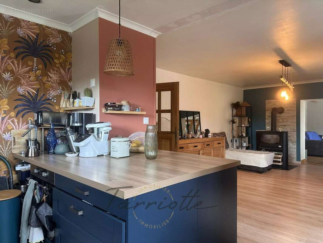 Maison à LA BATIE-ROLLAND