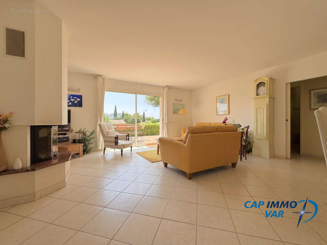 Maison 141 m² à Le Beausset  - photo 8