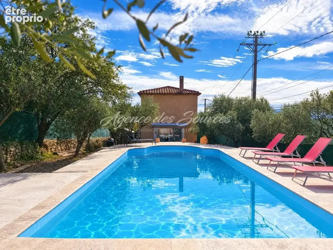 Villa récente avec piscine à Tavernes - photo 1
