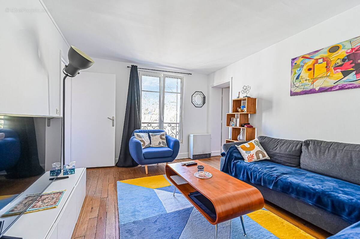 Appartement à PARIS-20E