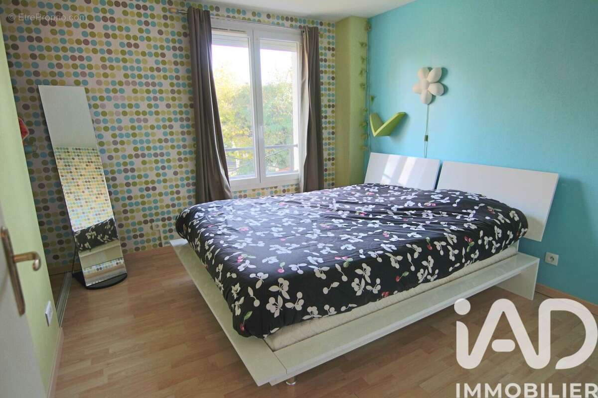 Photo 8 - Maison à SAVIGNY-LE-TEMPLE