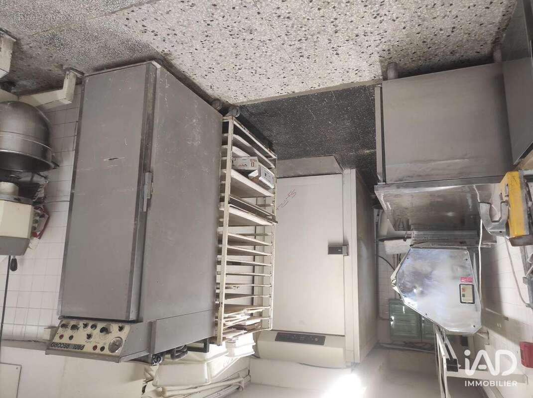 Photo 7 - Commerce à CABRIERES-D'AVIGNON