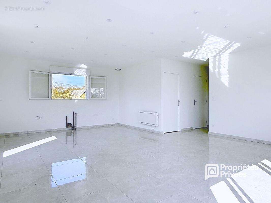 Plain-pied, Maison neuve 2026 - 3 chambres - Pièce de vie 40 m²  - Terrain 1 575 m² - photo 4