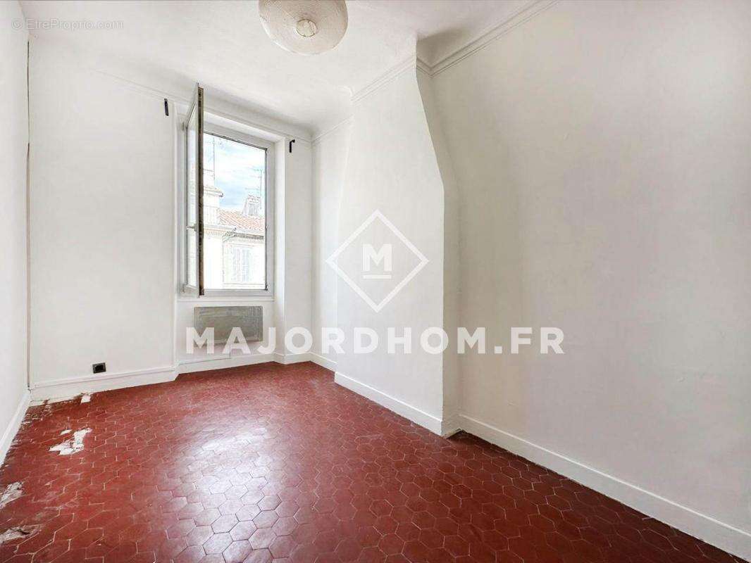 Appartement à MARSEILLE-6E