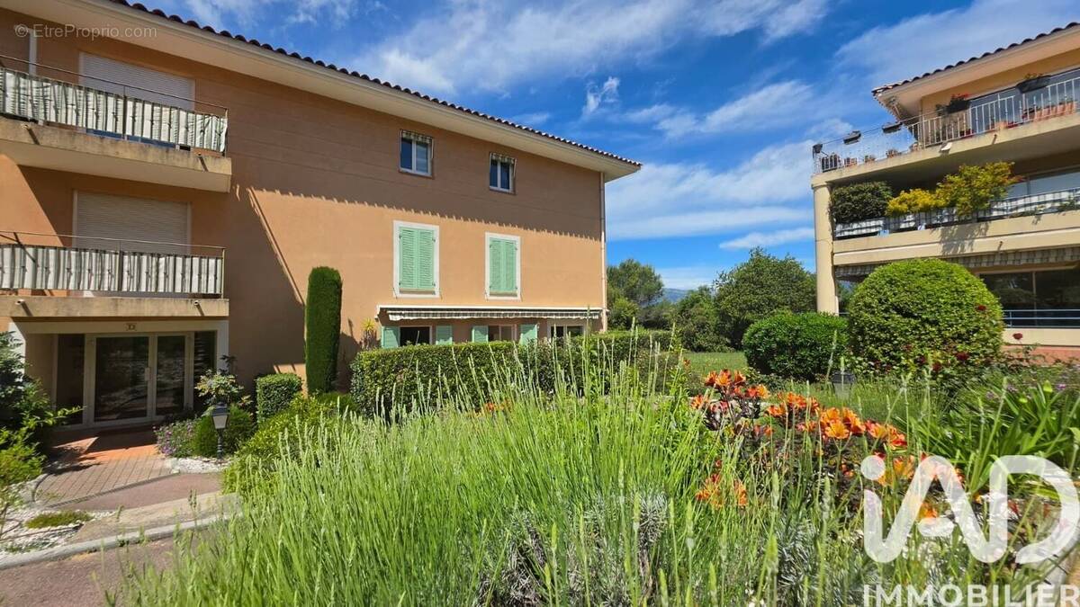 Photo 1 - Appartement à BIOT