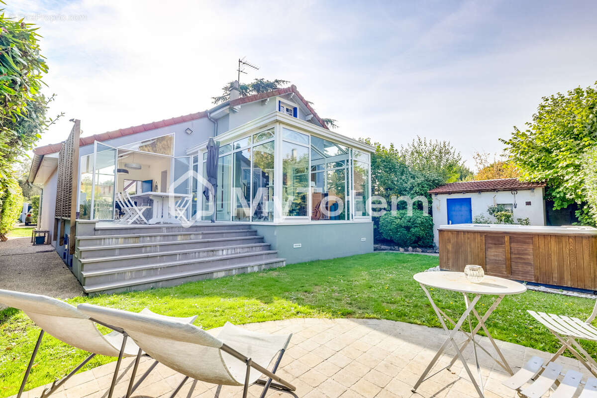 Maison à VILLIERS-SUR-MARNE