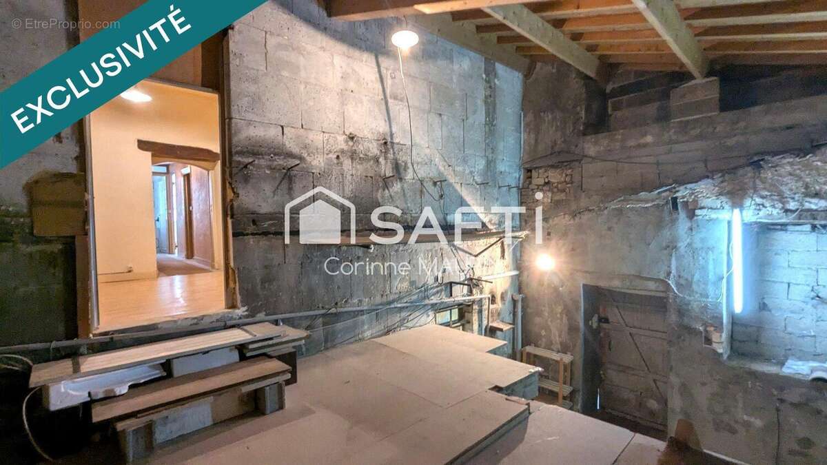 Photo 8 - Appartement à BARBEZIEUX-SAINT-HILAIRE