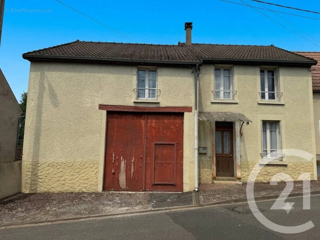 Maison à NEUVY-SUR-LOIRE