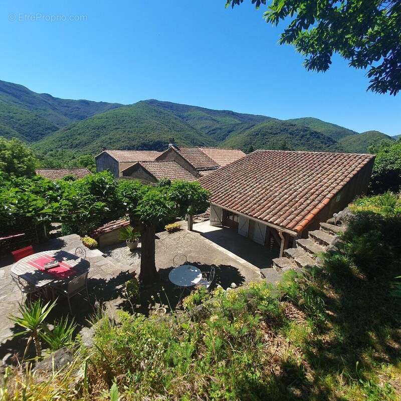 Photo 4 - Maison à COLOMBIERES-SUR-ORB