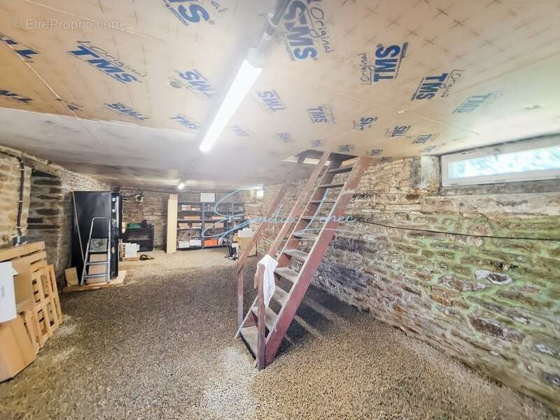 Melgven – Propriété de caractère de 197 m² avec dépendances en pierre sur plus de 8 600 m² de terrain - photo 23