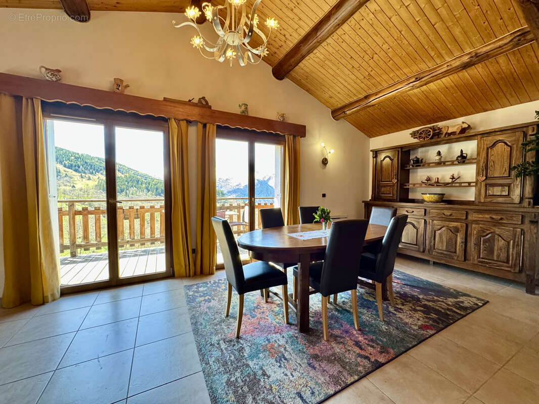 Maison à SAINT-MARTIN-DE-BELLEVILLE