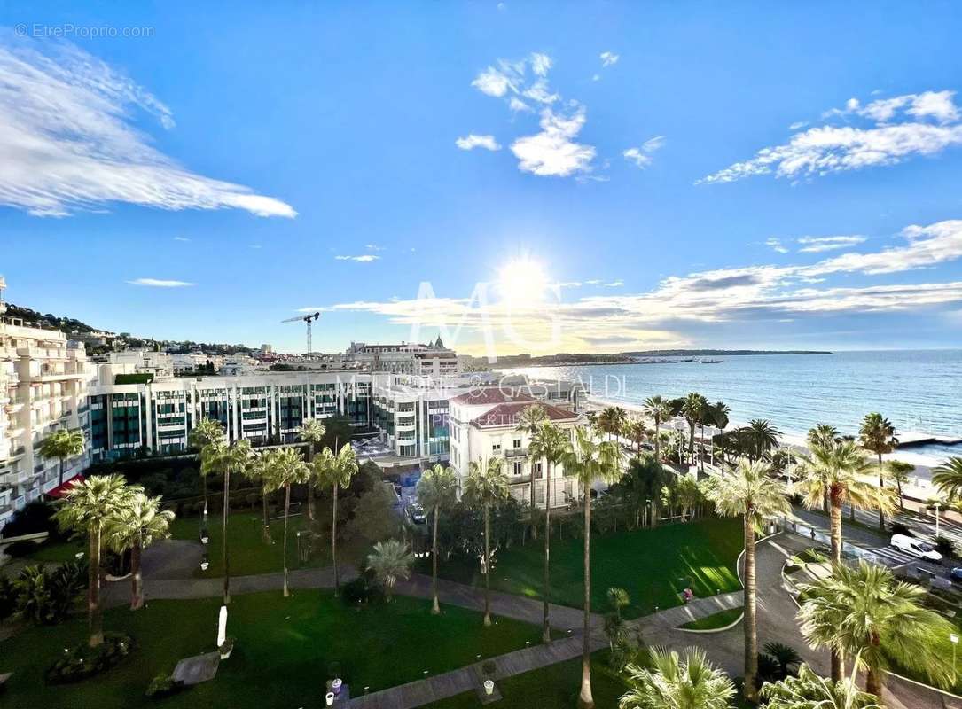 Appartement à CANNES