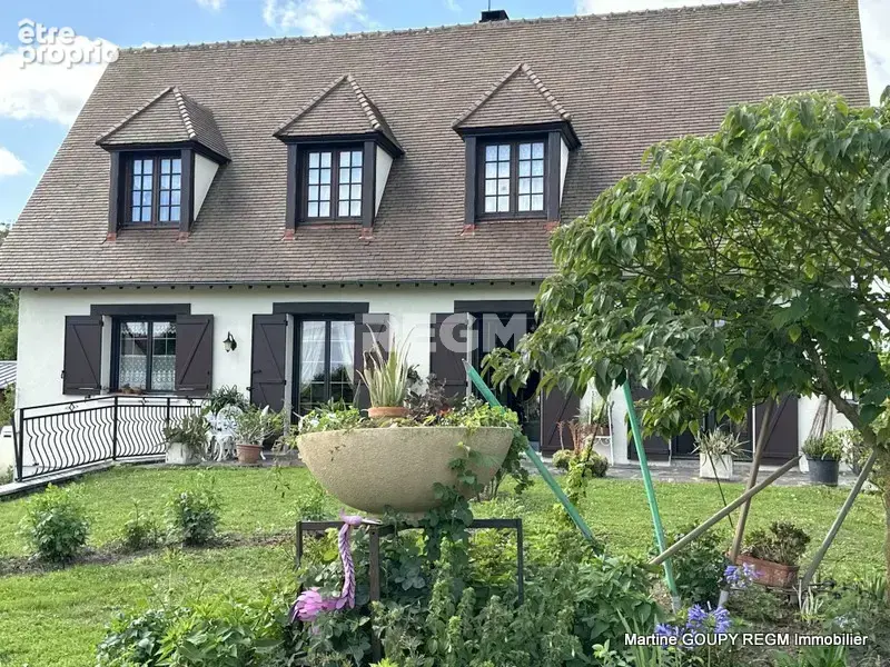 FEROLLES (45)    Maison de 175 m2/sol  7 P  5 chbr - Sous-sol complet  - Parcelle de 3 015 - photo 6