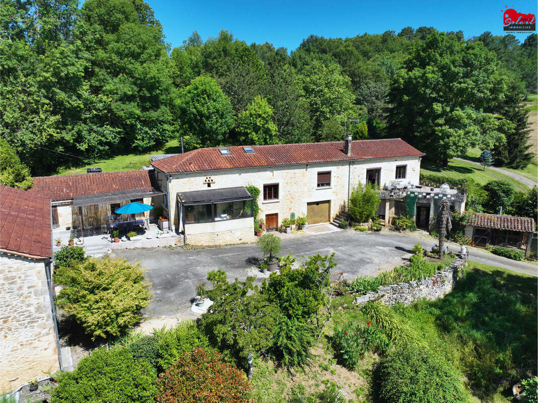 Propriété en pierre - photo 3
