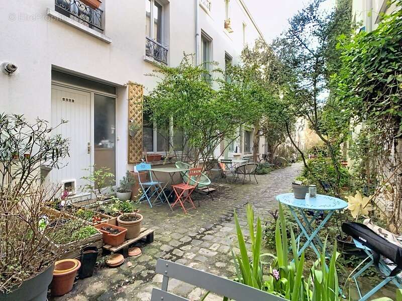 Appartement à PARIS-20E