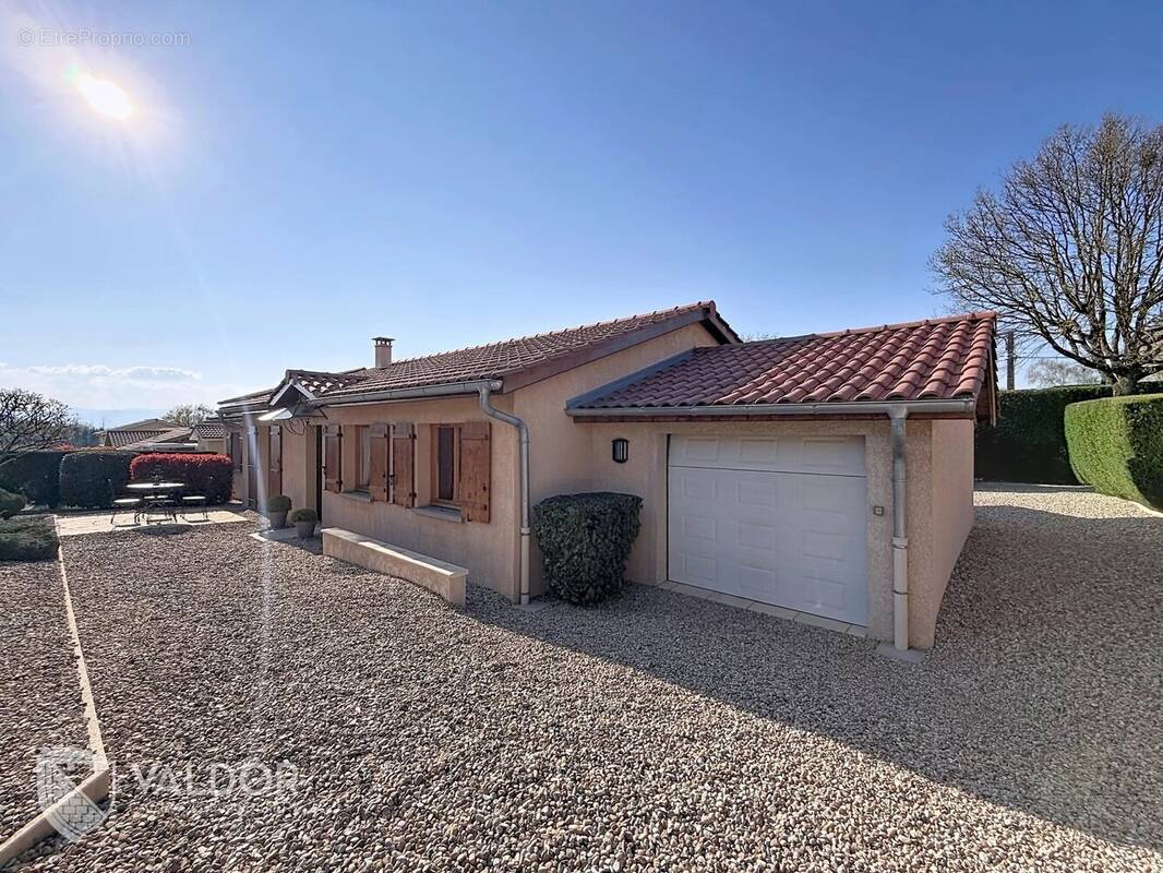 Maison à MONTMERLE-SUR-SAONE