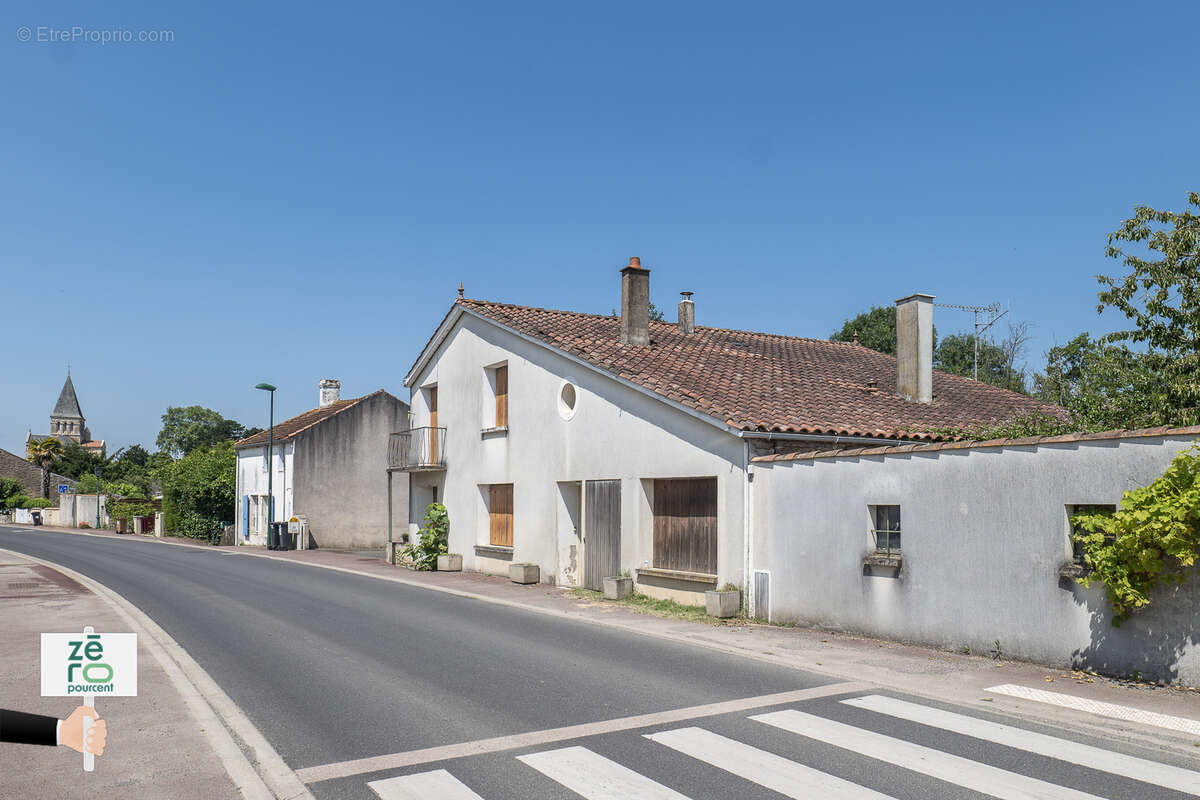 Maison de caractère 5 chambres au bord du Lay à Mareuil-sur-Lay   Terrain arboré 1 054 m2   Idéal famille, rés - photo 4