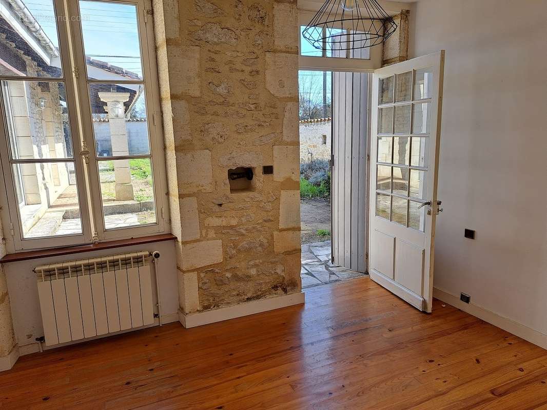 COGNAC ,Maison Plain-Pied - photo 4