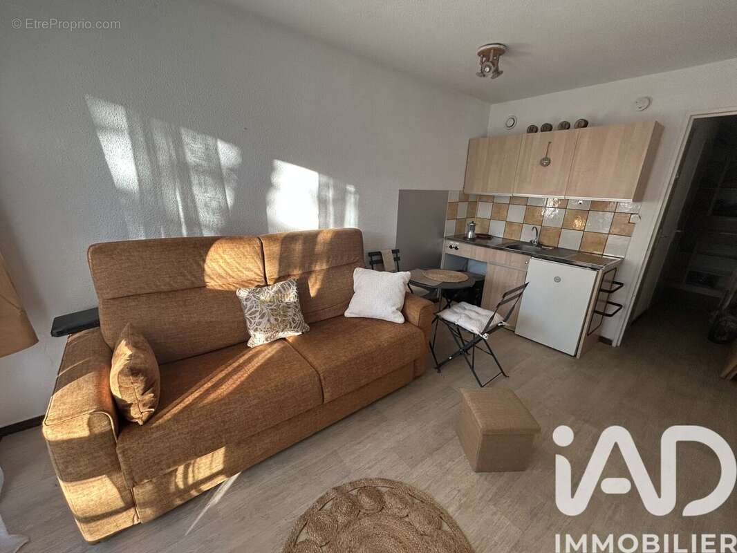 Appartement 20 m² à Chateau-Bernard  - photo 2