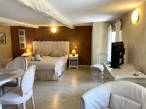Maison 285 m² à Lorgues  - photo 3