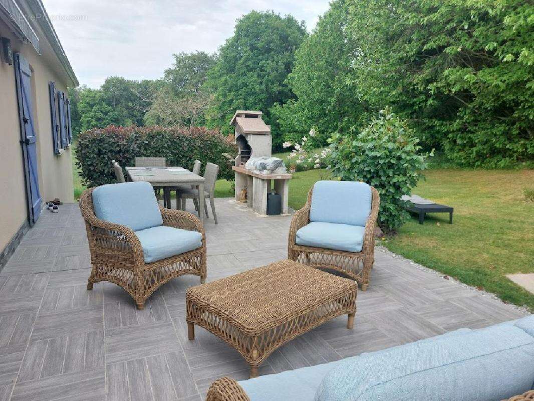 Maison 108 m² à Bonnac-La-Cote  - photo 2
