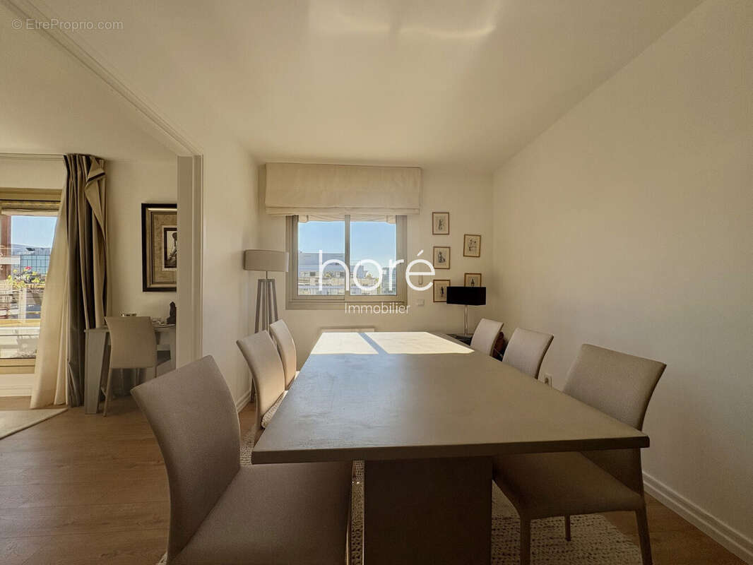 Appartement à LEVALLOIS-PERRET