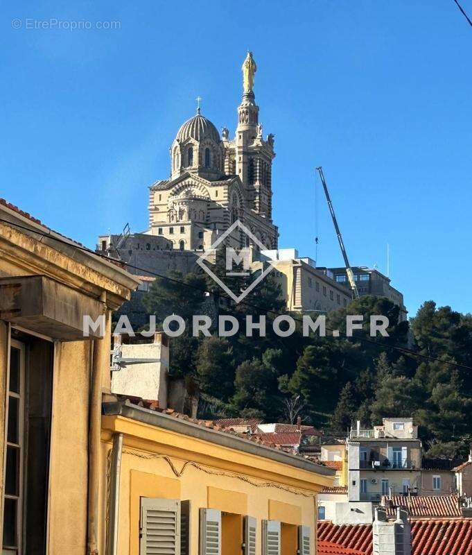 Appartement à MARSEILLE-6E
