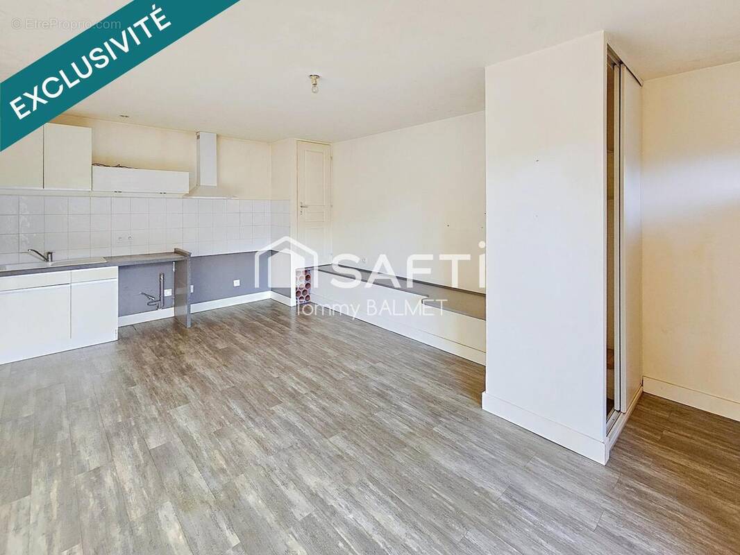 Photo 1 - Appartement à SAINT-GEOIRE-EN-VALDAINE