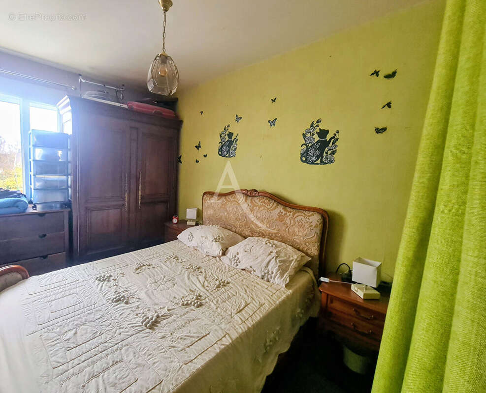 Appartement à SAINT-JEAN-DE-BRAYE