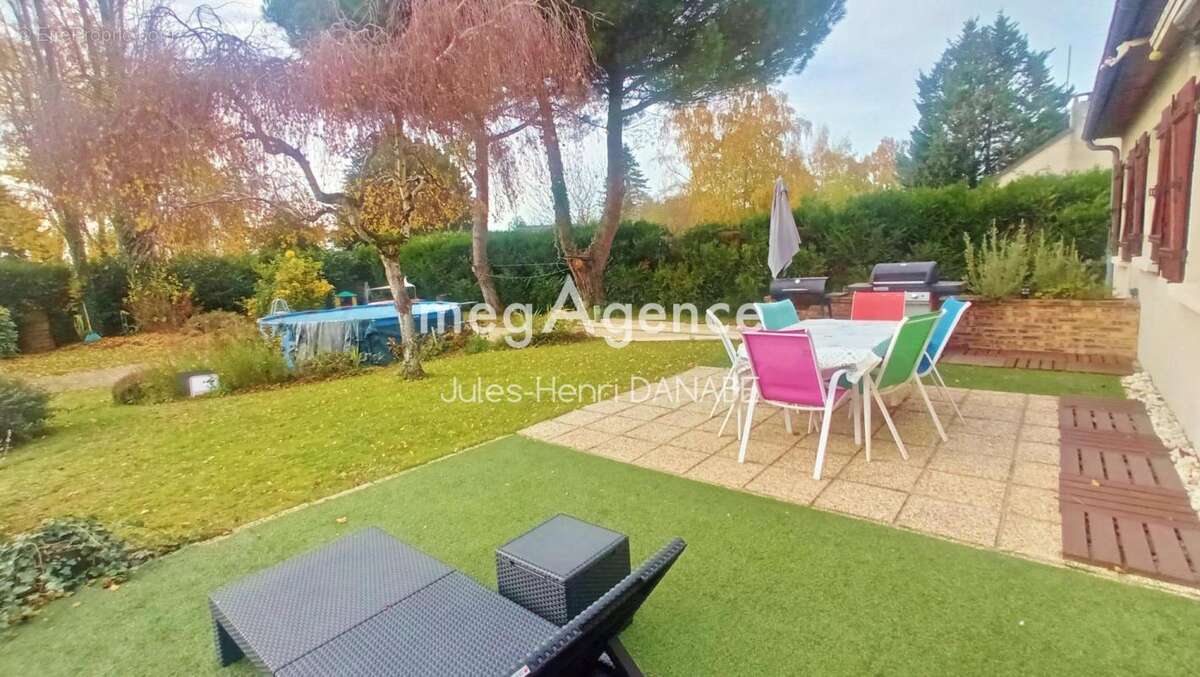 Maison à FERRIERES-EN-GATINAIS