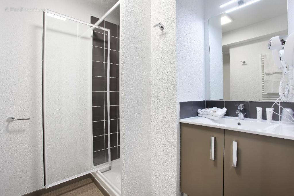 Appartement à MARSEILLE-4E