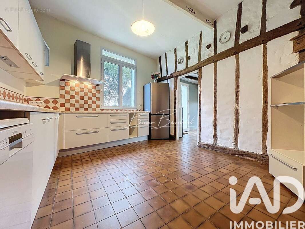 Maison 262 m² à Madirac  - photo 5